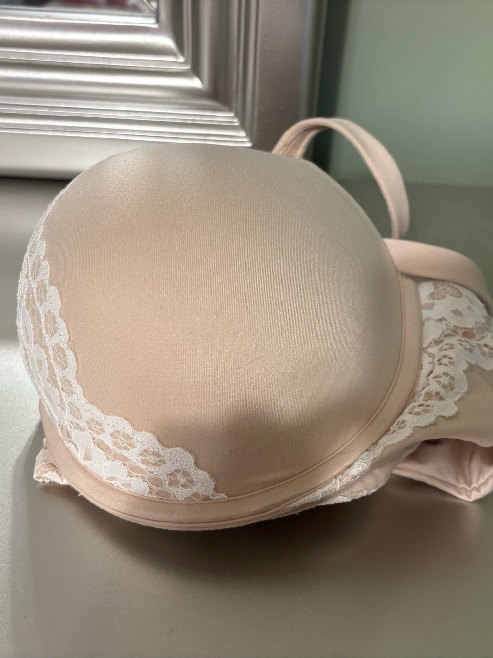 Victoria's Secret Light Nude Push-Up Bra with White Lace Trim